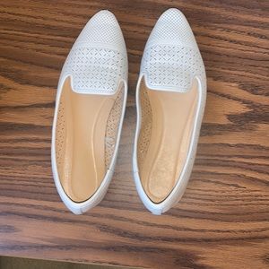 Comfy padded white detailed flats, size 9